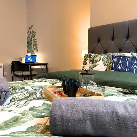 Hanley, Stoke - Modern Spacious Apartments By Polkastays Kültér fotó