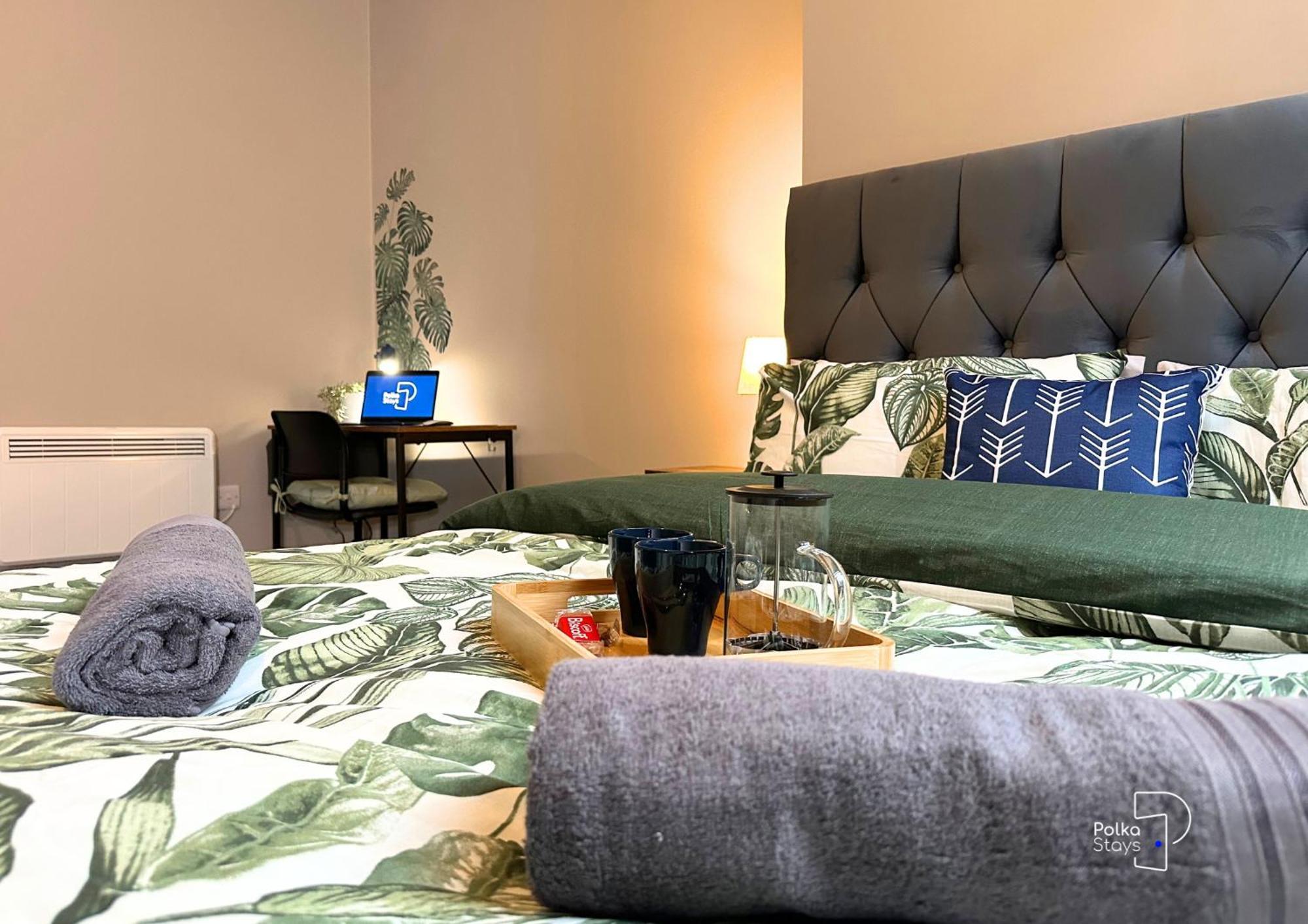 Hanley, Stoke - Modern Spacious Apartments By Polkastays Kültér fotó